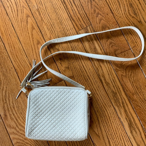 Talbots faux leather purse with tassels - Picture 4 of 10